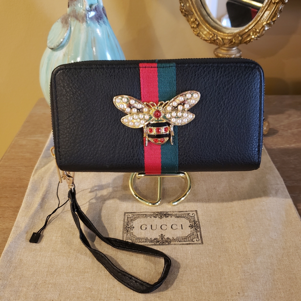 Black Wristlet w/ Gold & Faux Pearl Crystal Bee Red and Green Stripe Ribbon NWT!